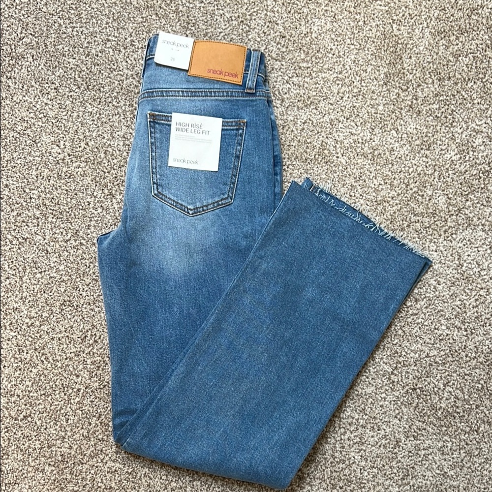 NWT SNEAK PEAK vintage Blue Jeans